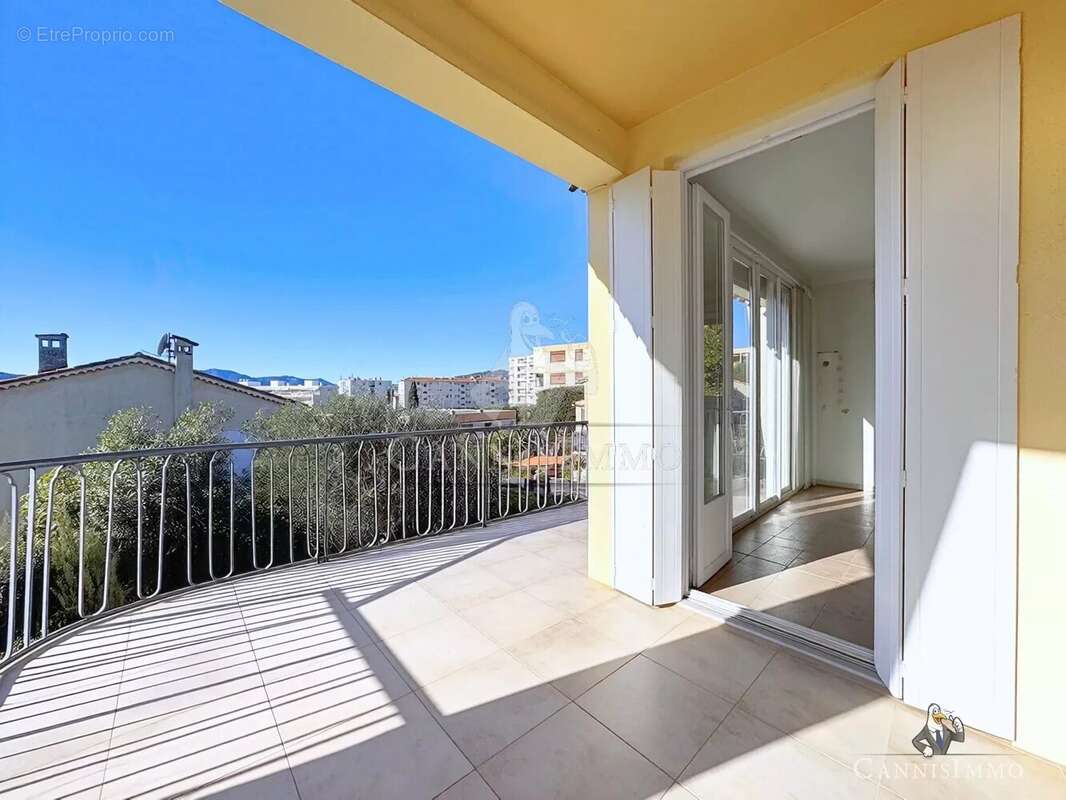 Maison 140 m2 apercu mer proche  des plages  / cannes croix des gardes - photo 9