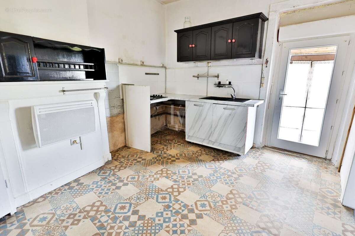 Maison à SAINT-GERMAIN-LES-BELLES