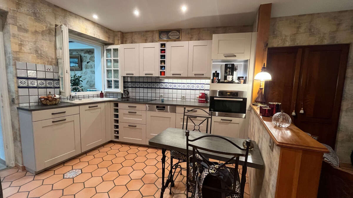 Charmante maison de ville avec dépendance - photo 4