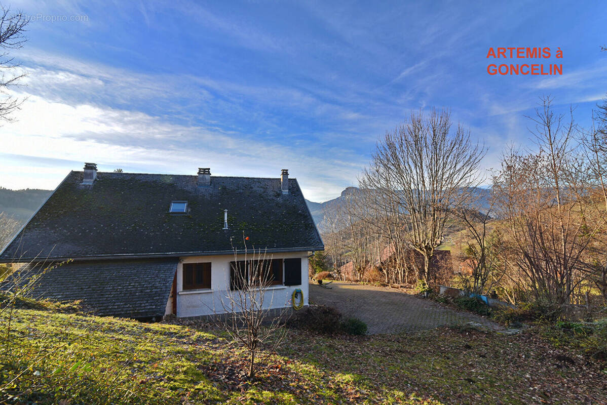 Maison à LES ADRETS