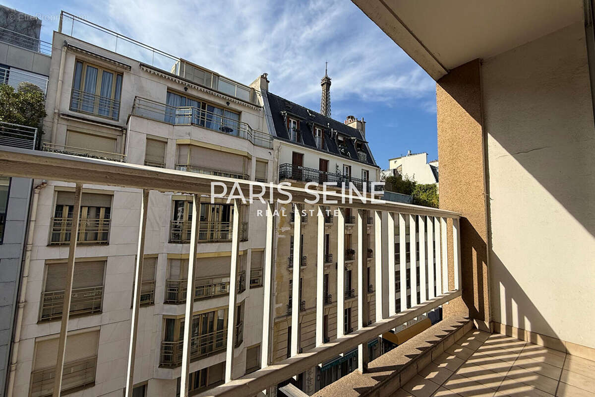 Appartement à PARIS-15E