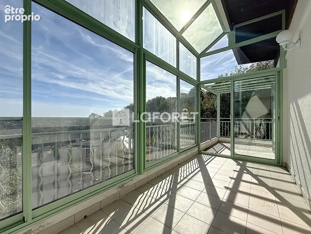 Le Plessis Robinson- Maison 4 pièces136 m2 - photo 3