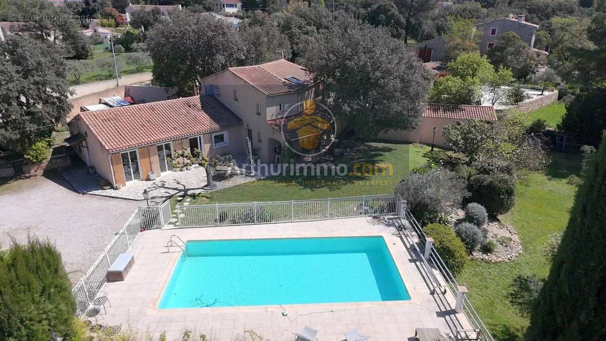 Maison à POURRIERES