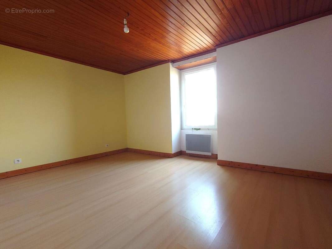 Maison 92 m² à Saint-Vincent-Rive-D'olt  - photo 5