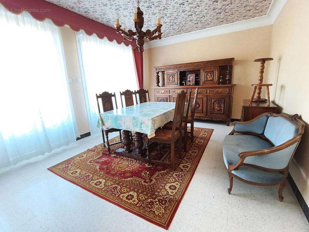 29520 Châteauneuf du Faou 4 chambres 139 m2 sous sol - photo 4