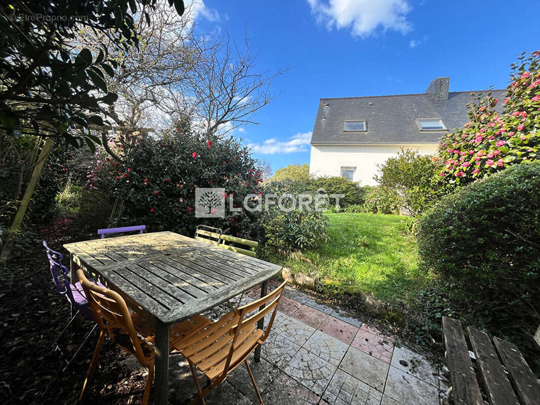 Maison à PLOUGRESCANT