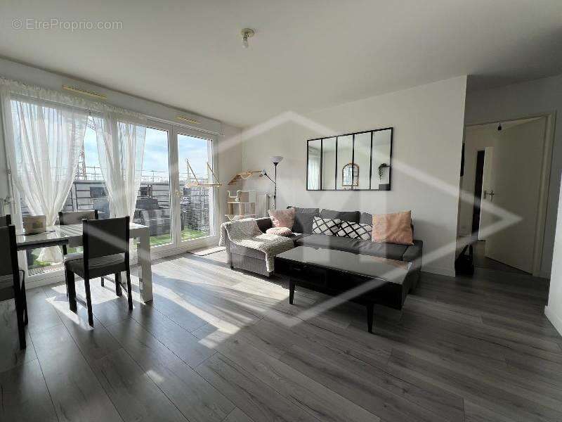 Appartement à BOUSSY-SAINT-ANTOINE