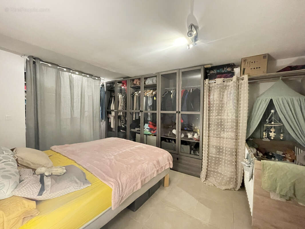 Appartement à ROMANS-SUR-ISERE