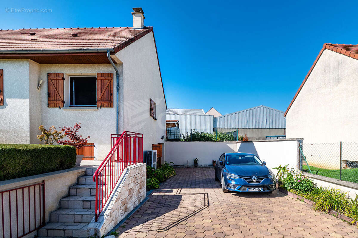 Maison à LIGNORELLES