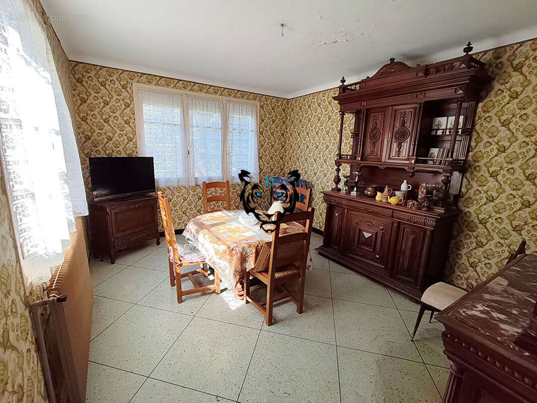 Maison à ROQUEBRUNE-SUR-ARGENS