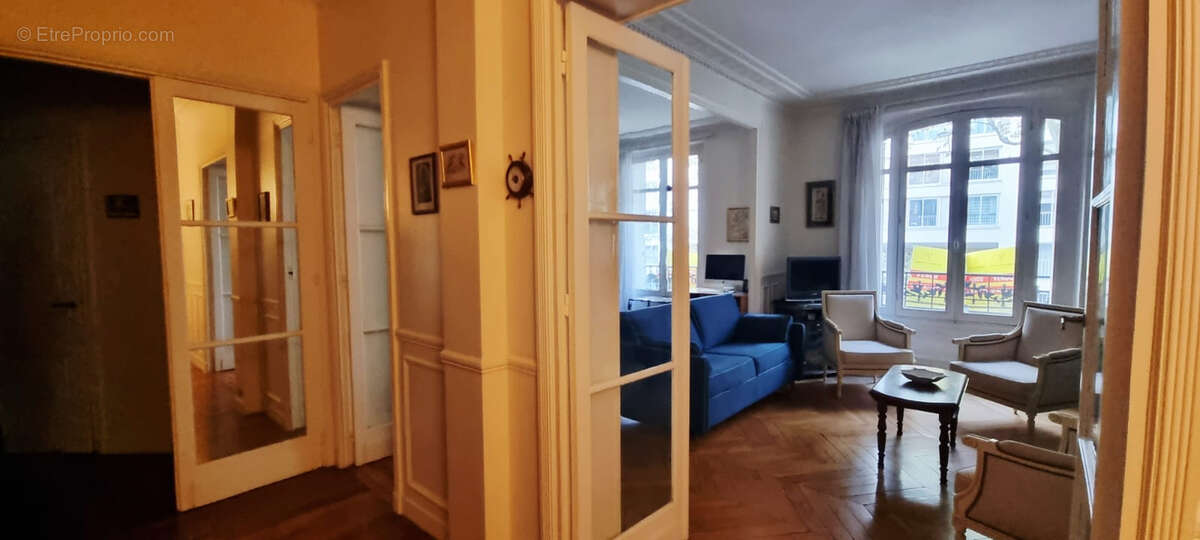 Appartement à PARIS-11E