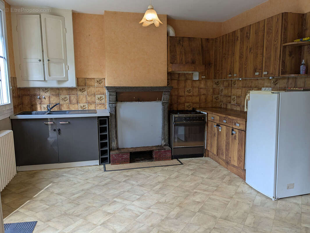 Maison à SAINT-SERVANT