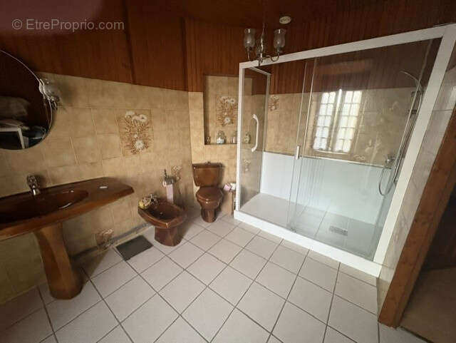 ERQUY - MAISON de 7 pièces + 2 logements - 209m2 habitables - photo 11