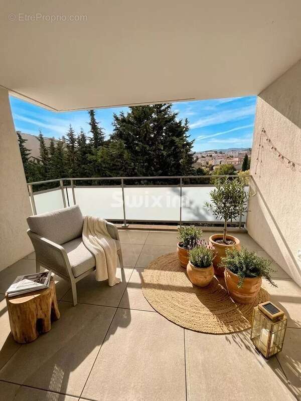 Photo Appartement à Cavalaire-Sur-Mer au prix de 350 700€