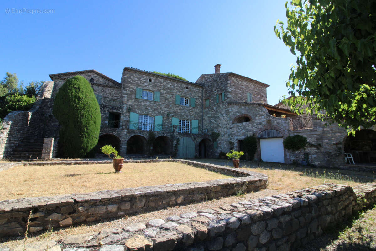 Maison à ROUSSON