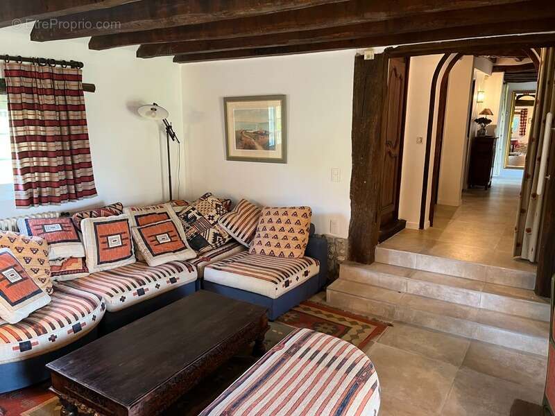 Maison à SAINT-MAURICE-SUR-FESSARD