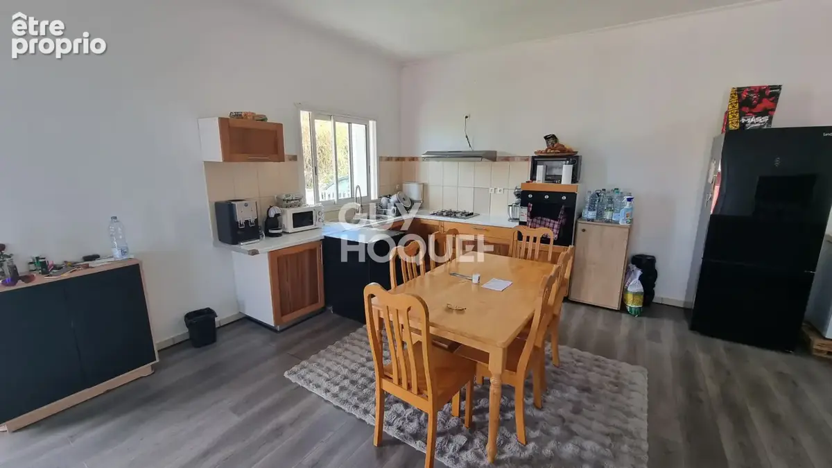 Maison à vendre Le Tampon - 212 m²