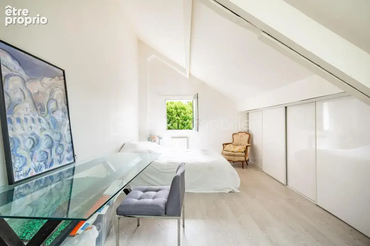 Maison familiale de 150m2 - Quartier résidentiel recherché à Vaucresson - photo 11