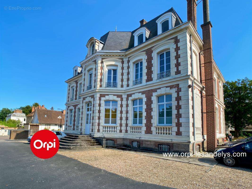 Les Andelys Centre ville-  Appartement T2 avec ascenseur - 59 m² - photo 14