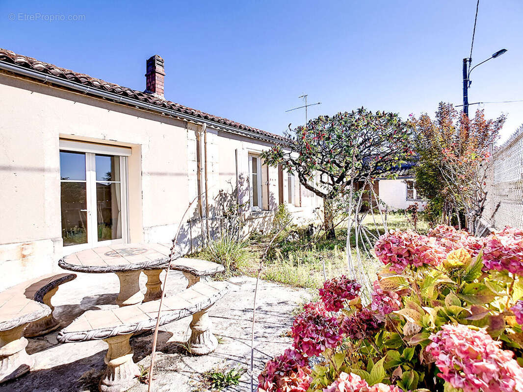 Maison à BOUTIERS-SAINT-TROJAN