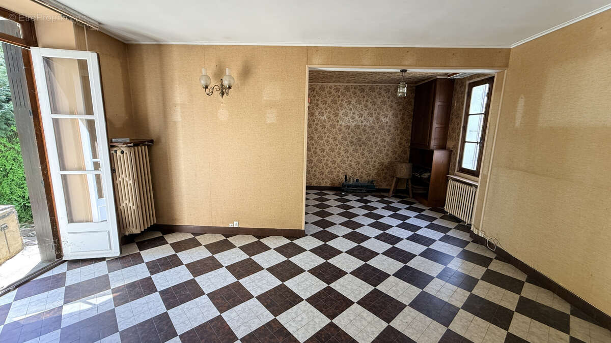 Maison à PLAISIR