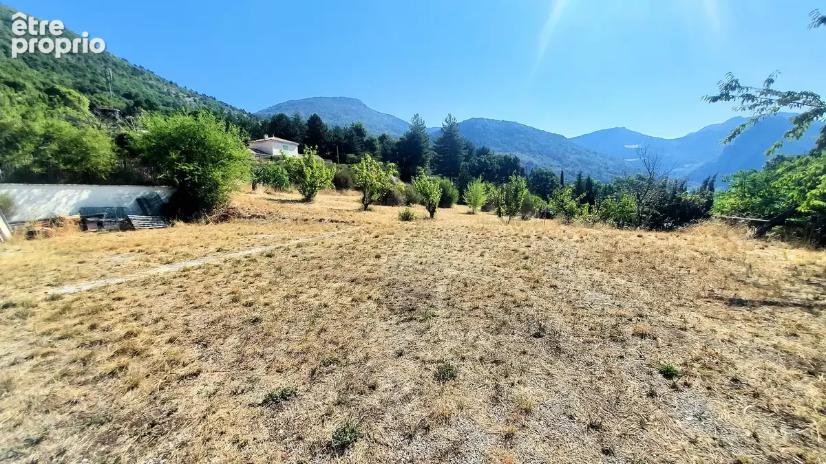 Terrain à bâtir dans environnement très calme - photo 3