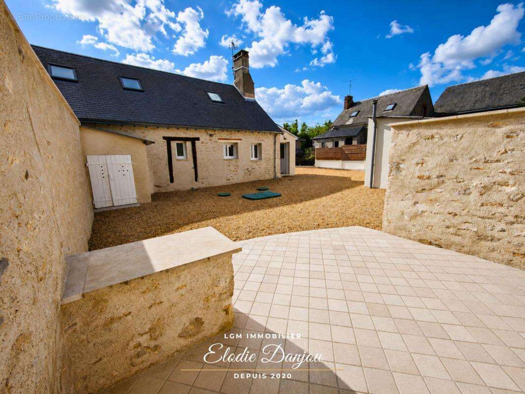 Maison de caractère entièrement rénovée – Vie de plain-pied – 2 chambres – Terrain clos – Proche Morée et Châteaudun - photo 10