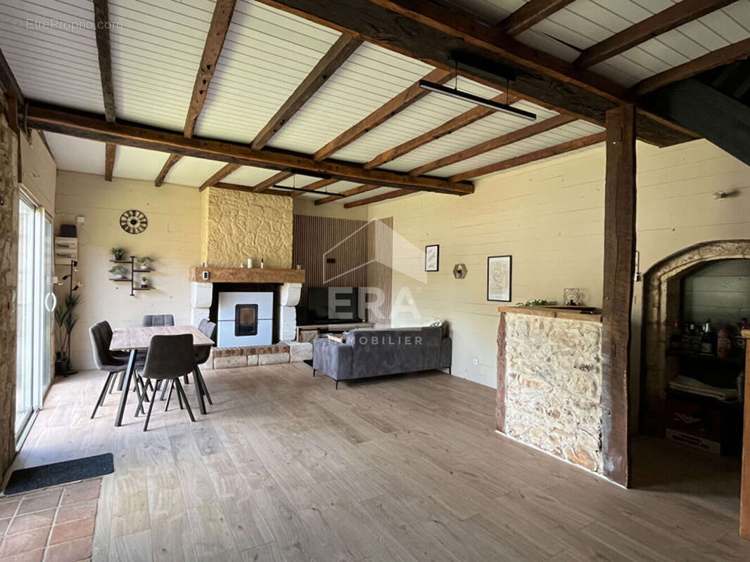 Maison à SARLIAC-SUR-L'ISLE