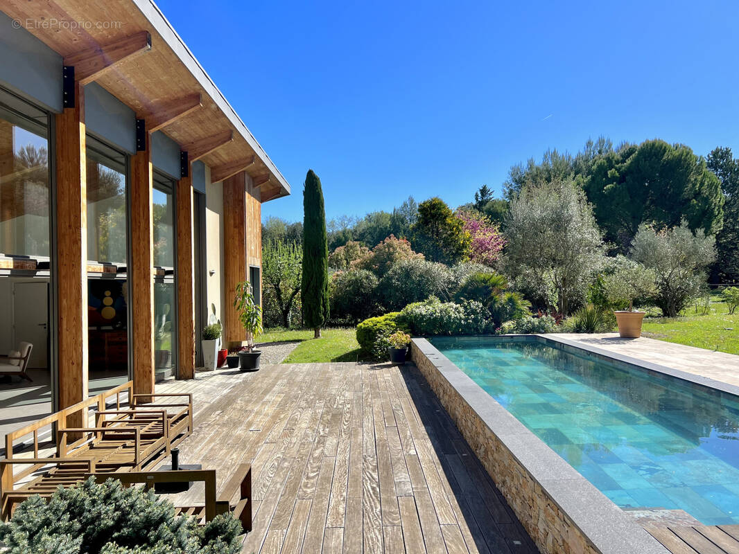 Maison à MEYRARGUES