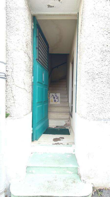 Angiulême, maison T3, à raffraichir - photo 3