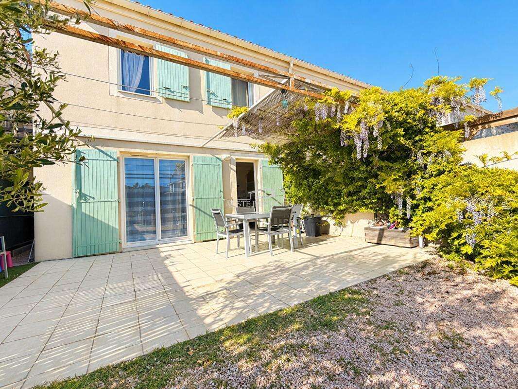 Maison à CHATEAUNEUF-LES-MARTIGUES