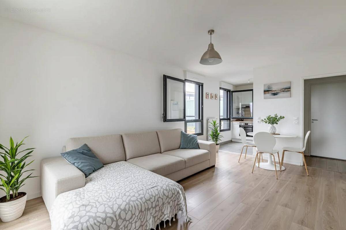 Appartement à ASNIERES-SUR-SEINE