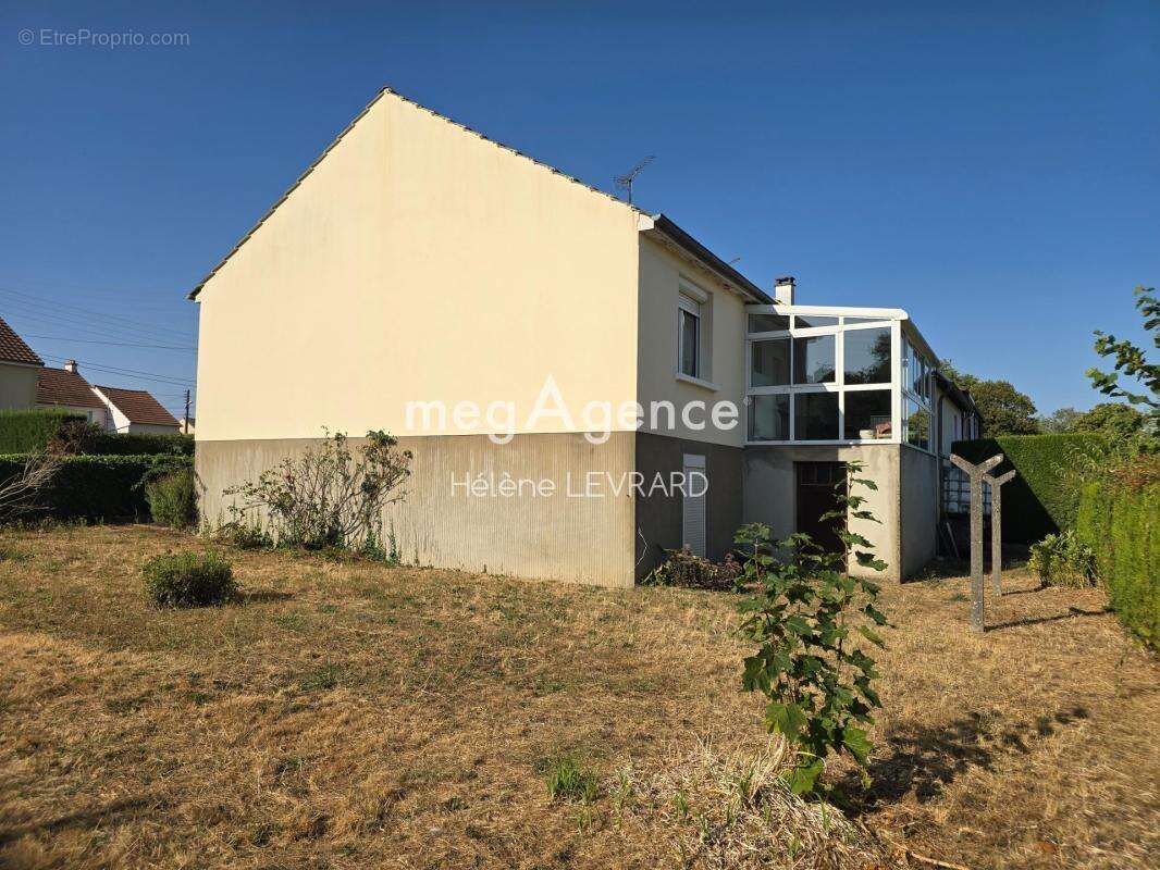 EVRON : Maison 2 chambres, proche centre-ville - photo 8