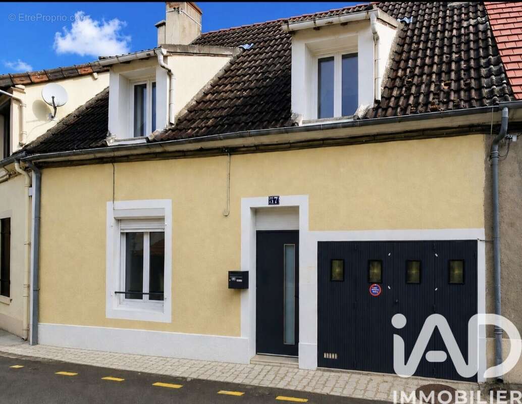 Photo 2 - Maison à SAINT-AMAND-MONTROND