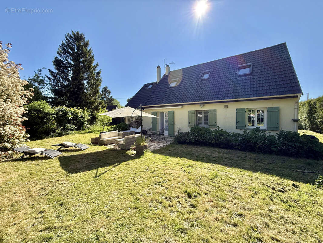 Maison à SAINTE-GENEVIEVE