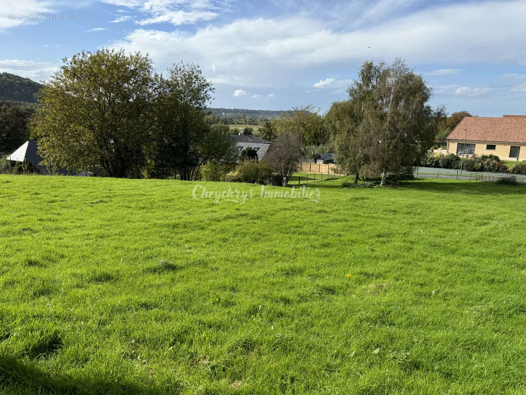 Terrain à FIQUEFLEUR-EQUAINVILLE