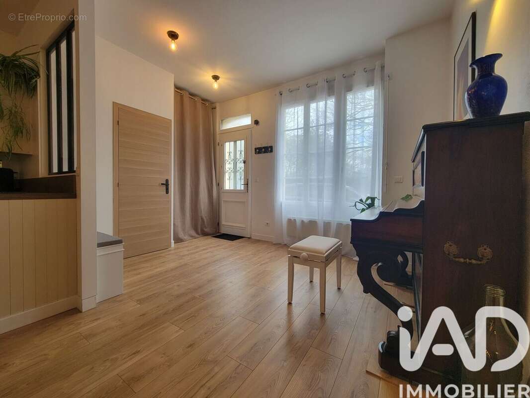Maison 180 m² à Pouzauges  - photo 6