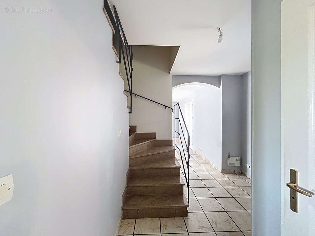 Maison à CHAZAY-D'AZERGUES