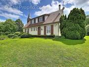 Maison à PONTRUET