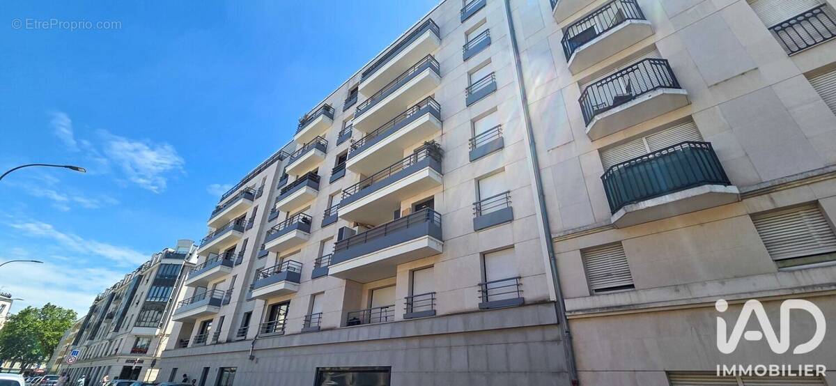Photo 1 - Appartement à CLICHY