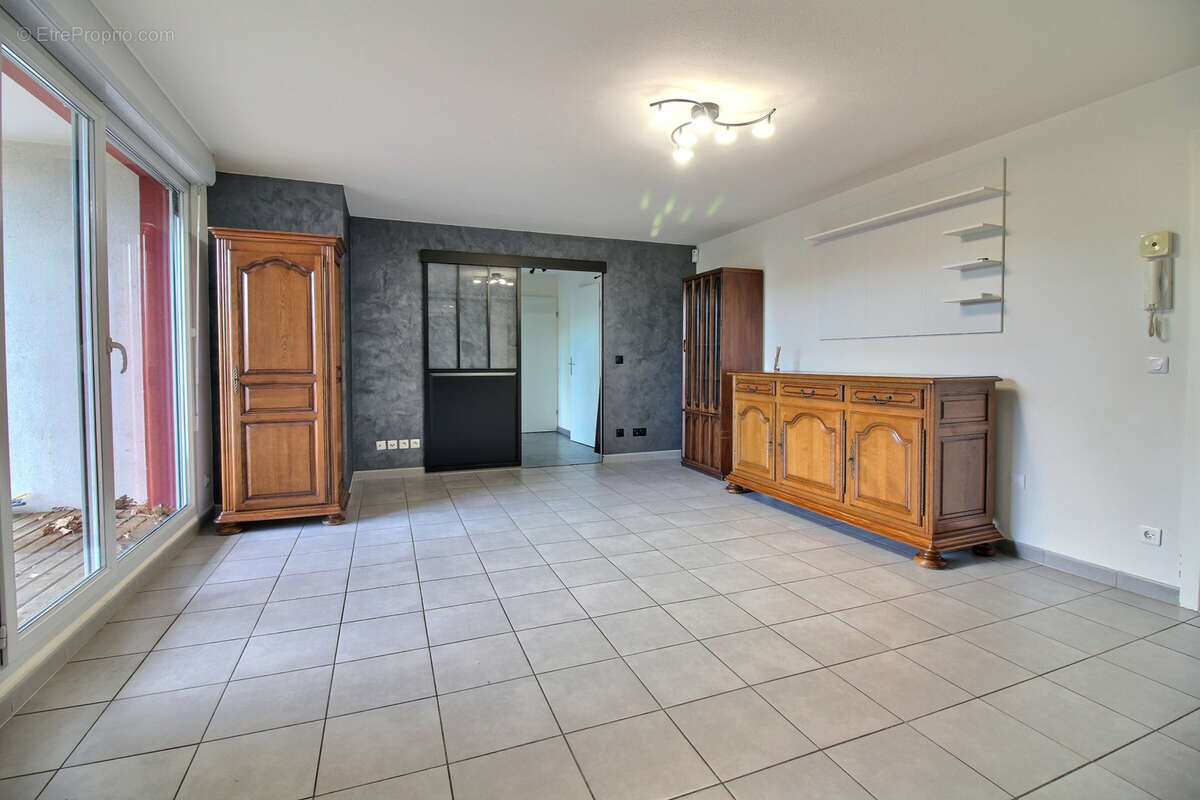Appartement à GRIGNY