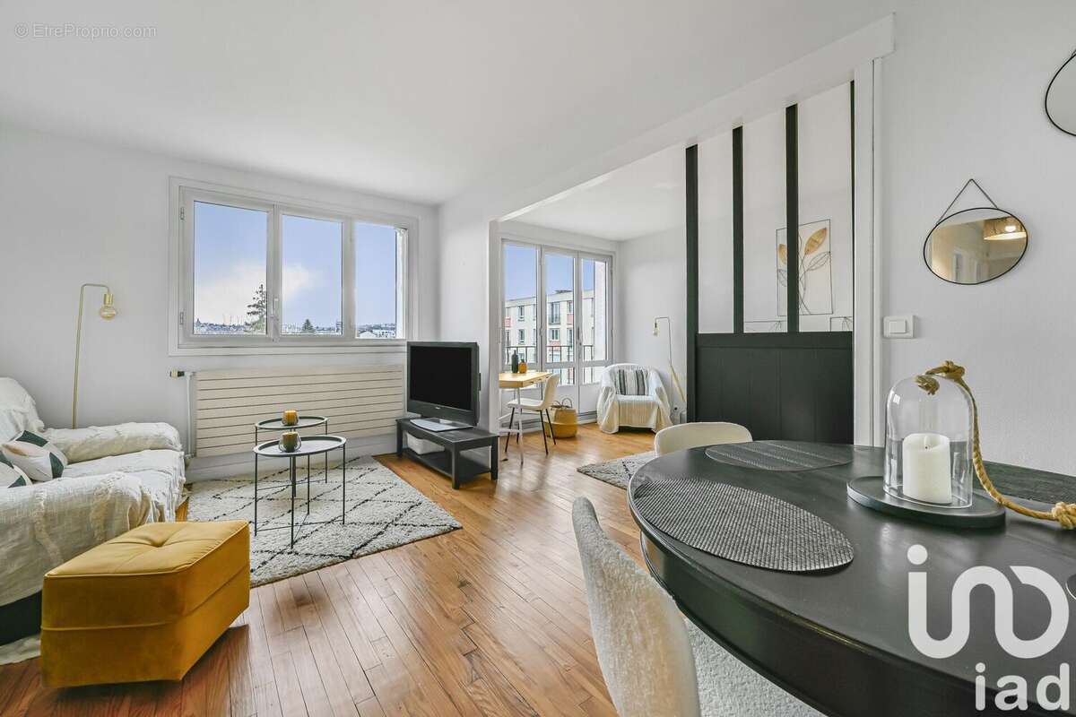 Photo 2 - Appartement à RUEIL-MALMAISON