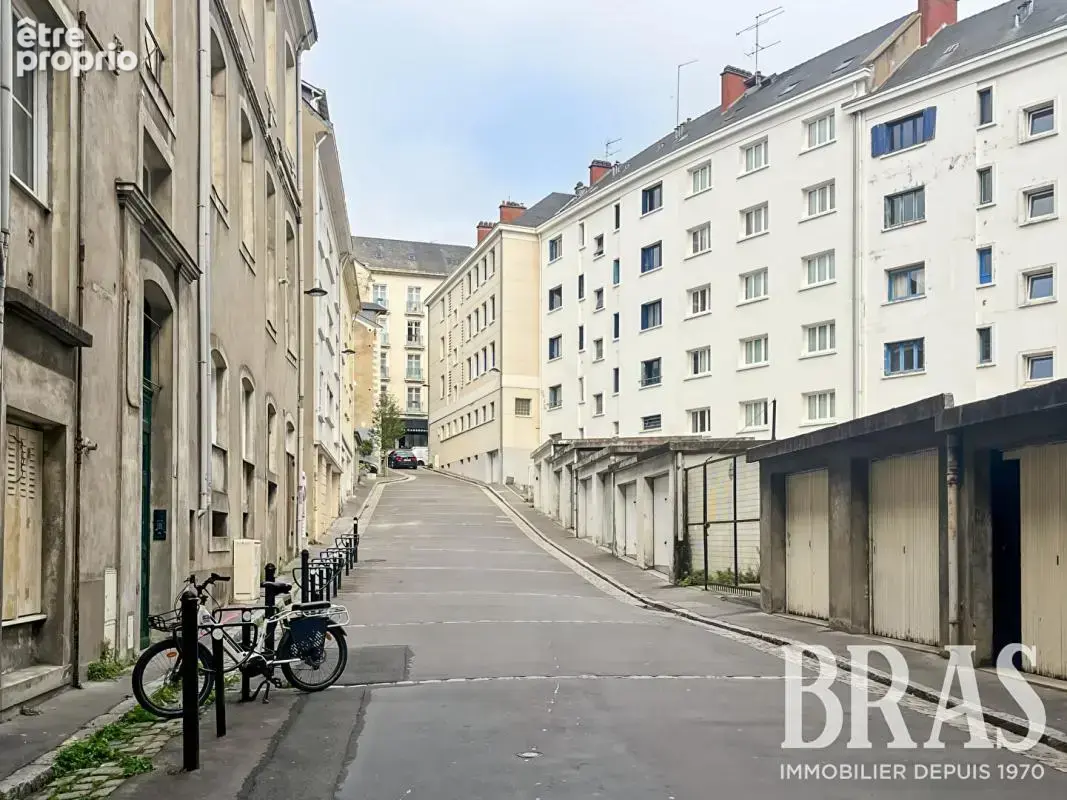 Garage - rue fourcroy - photo 3