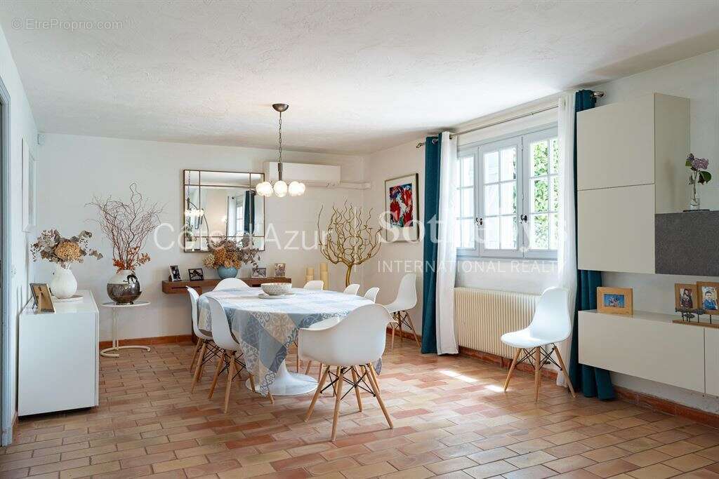 Maison à MOUGINS