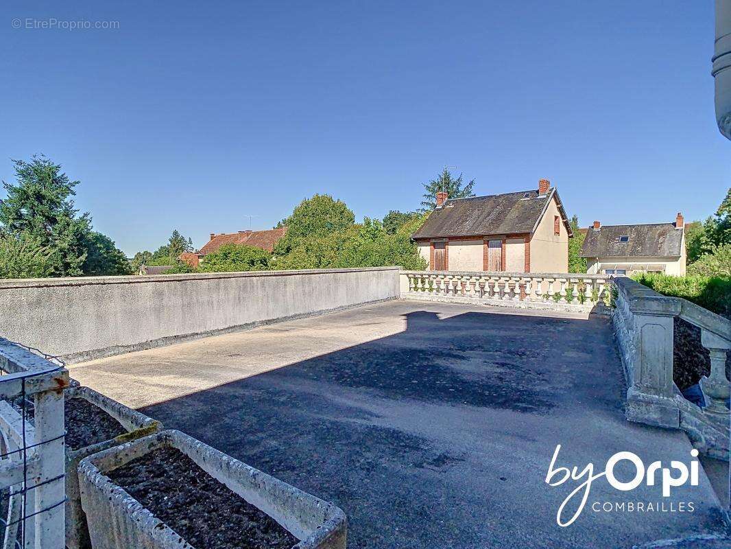 Maison à MARCILLAT-EN-COMBRAILLE