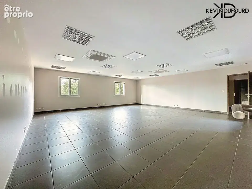 Ensemble immobilier de 550m² sur un terrain de 3650m² à - photo 15