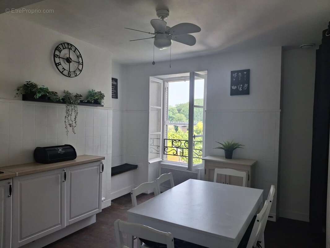 Maison à AVAILLES-LIMOUZINE