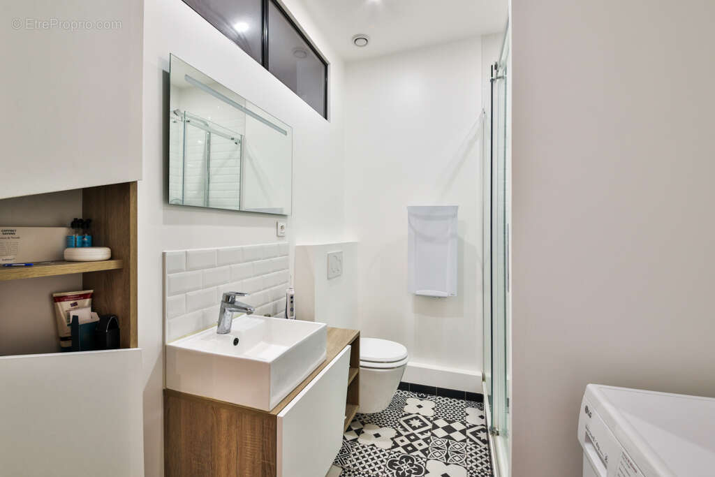 Appartement à PARIS-15E