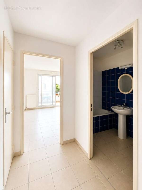 Appartement 48 m² à Marseille-8e  - photo 7