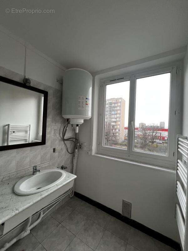 Appartement à ROSNY-SOUS-BOIS